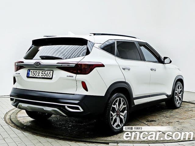 Kia Seltos Signature, 2022 4