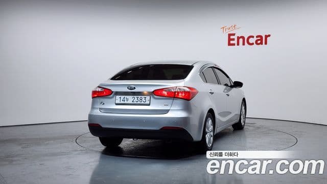 Kia K3 Trendy, 2013 4