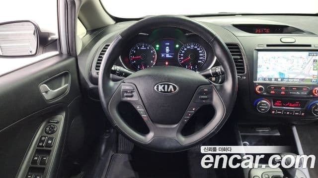 Kia K3 Trendy, 2013 13