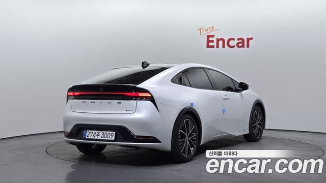 Toyota 프리우스 5세대 2.0 XLE, 2026 2