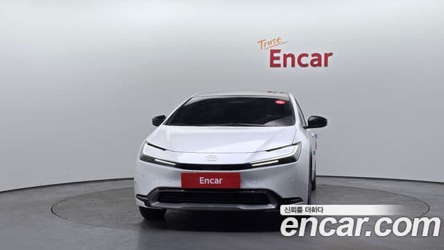 Toyota 프리우스 5세대 2.0 XLE, 2026 3