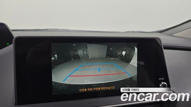 Toyota 프리우스 5세대 2.0 XLE, 2026 15