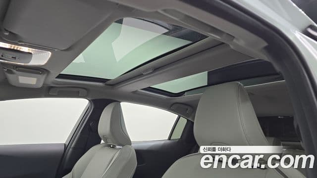 Toyota 프리우스 5세대 2.0 XLE, 2026 19