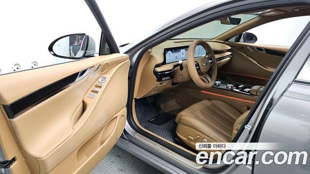 Genesis G80 (RG3) бензин 2.5 турбо AWD, 2025 10