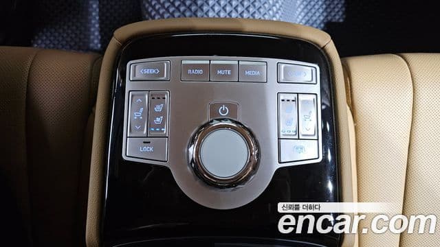 Genesis G80 (RG3) бензин 2.5 турбо AWD, 2025 19