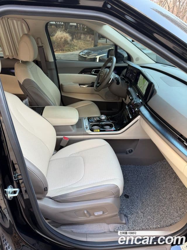Kia Carnival 4세대 Signature, 2023 10