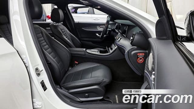 Mercedes-Benz E-класс W213 AMG Line, 2023 11