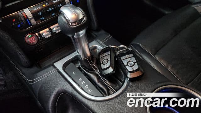 Ford Mustang кабриолет, 2019 9