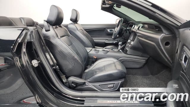 Ford Mustang кабриолет, 2019 11