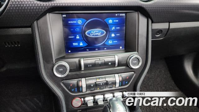 Ford Mustang кабриолет, 2019 15