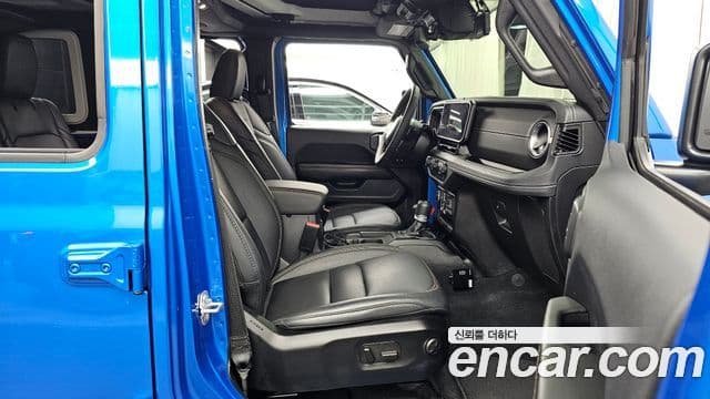 Jeep Wrangler (JL) 2.0 Sahara 4도어, 2024 11