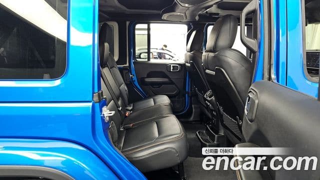 Jeep Wrangler (JL) 2.0 Sahara 4도어, 2024 12