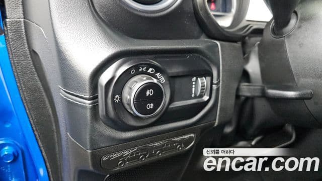 Jeep Wrangler (JL) 2.0 Sahara 4도어, 2024 18