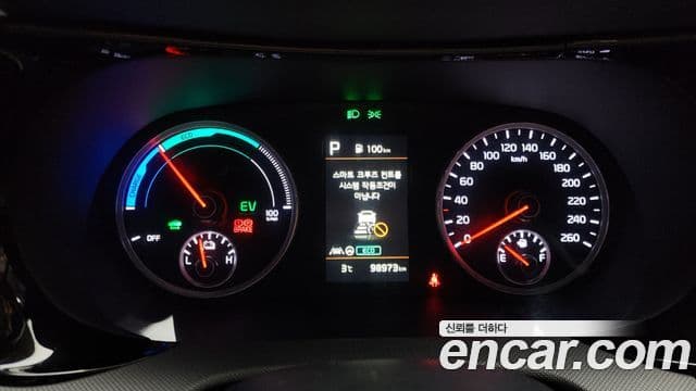 Kia K5 гибрид 3세대 Prestige, 2023 8