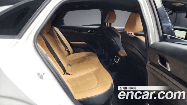 Kia K5 гибрид 3세대 Prestige, 2023 12