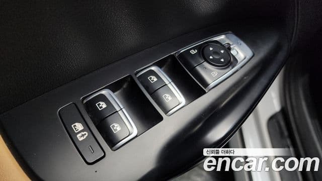 Kia K5 гибрид 3세대 Prestige, 2023 19