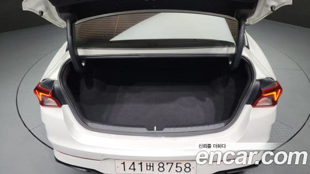 Kia K5 гибрид 3세대 Prestige, 2023 20