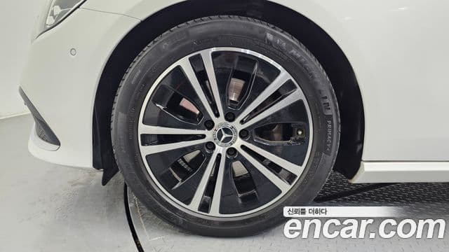 Mercedes-Benz E-класс W213 Avantgarde, 2022 все фото