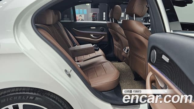 Mercedes-Benz E-класс W213 Avantgarde, 2022 12