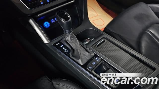 Hyundai LF Sonata Special, 2016 9