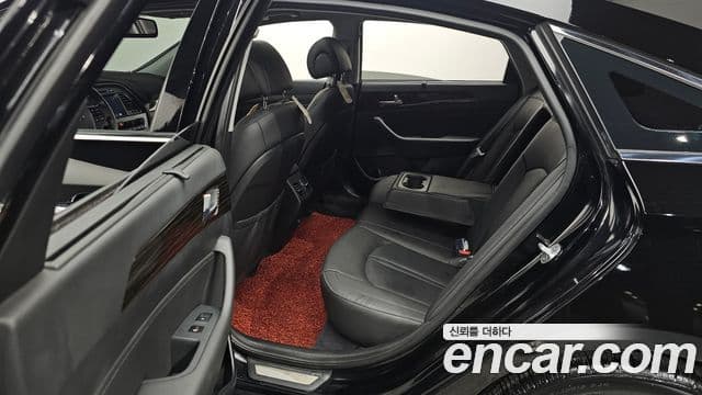 Hyundai LF Sonata Special, 2016 11