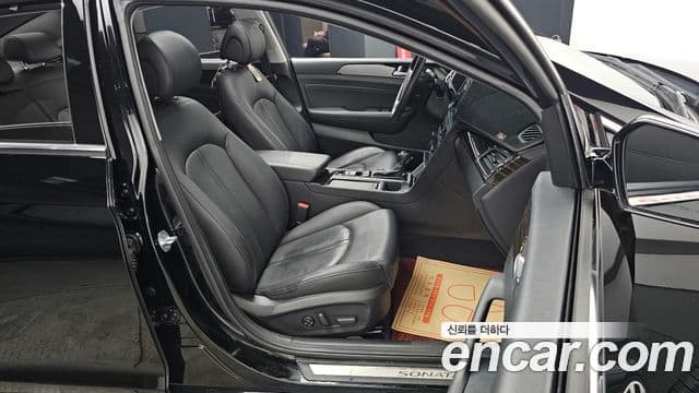 Hyundai LF Sonata Special, 2016 12