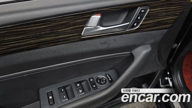 Hyundai LF Sonata Special, 2016 13