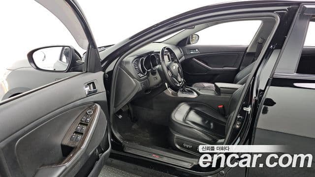 Kia K5 Prestige, 2011 10