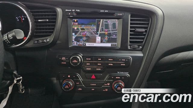 Kia K5 Prestige, 2011 12