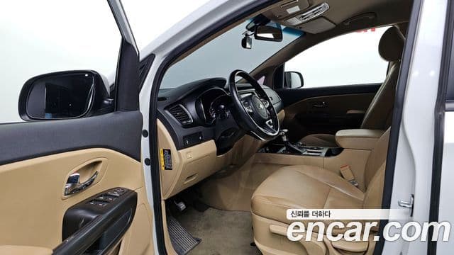 Kia The / новый New Carnival Luxury, 2020 11