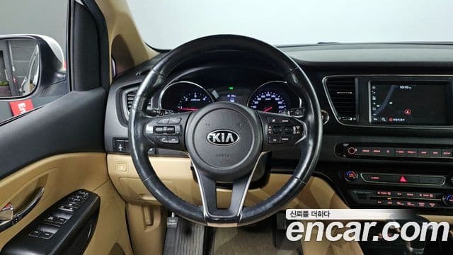 Kia The / новый New Carnival Luxury, 2020 13