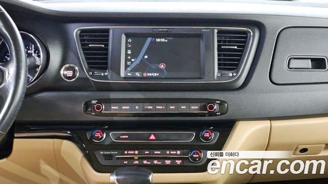 Kia The / новый New Carnival Luxury, 2020 17