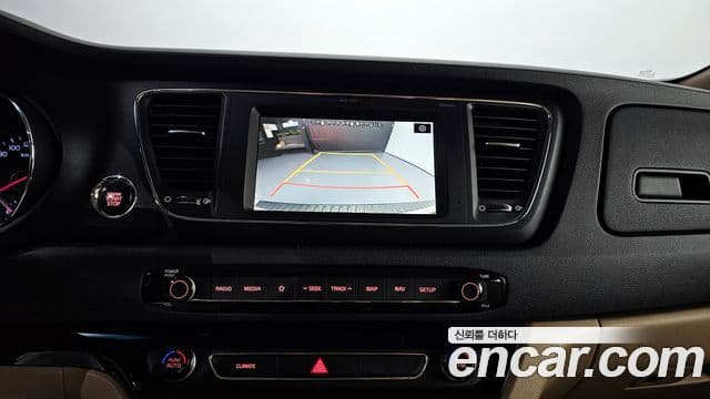 Kia The / новый New Carnival Luxury, 2020 18