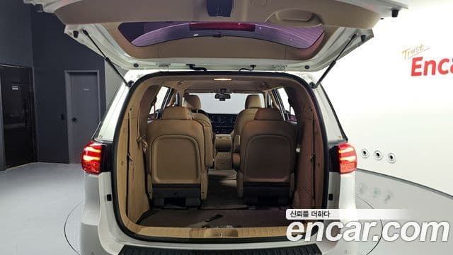 Kia The / новый New Carnival Luxury, 2020 20