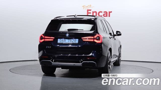 BMW iX3 M Sport, 2022 4