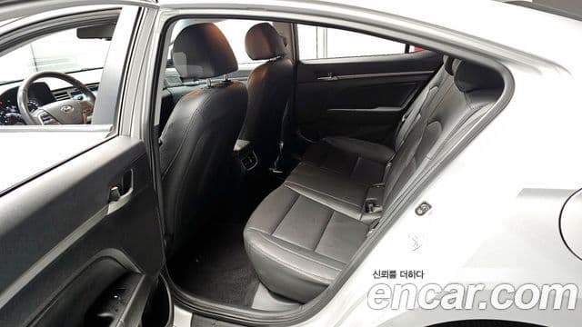 Hyundai Avante AD 1.6 GDI Smart, 2016 11