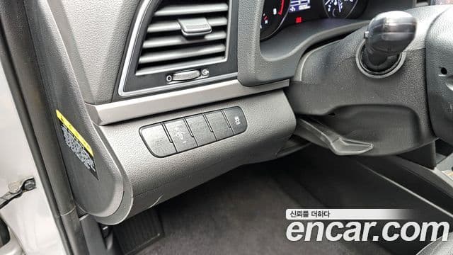 Hyundai Avante AD 1.6 GDI Smart, 2016 15