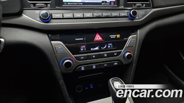 Hyundai Avante AD 1.6 GDI Smart, 2016 18