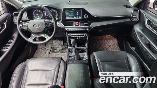 Hyundai Grandeur IG 3.0 LPi Modern (арендный автомобиль), 2018 7