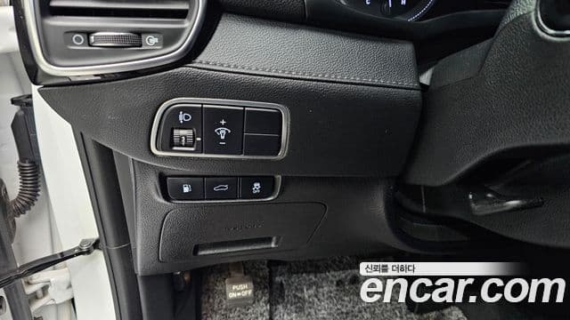 Hyundai Grandeur IG 3.0 LPi Modern (арендный автомобиль), 2018 14