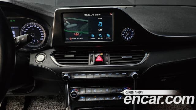 Hyundai Grandeur IG 3.0 LPi Modern (арендный автомобиль), 2018 15