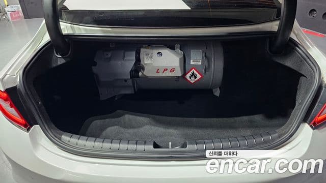 Hyundai Grandeur IG 3.0 LPi Modern (арендный автомобиль), 2018 20