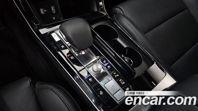 Kia K7 Premier гибрид Noblesse, 2020 9