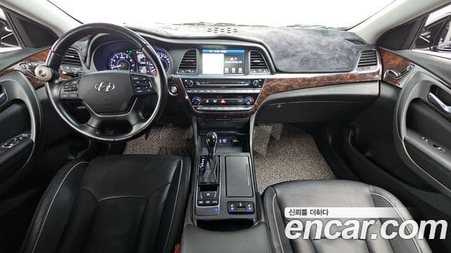 Hyundai Aslan G300 Modern Basic, 2016 7