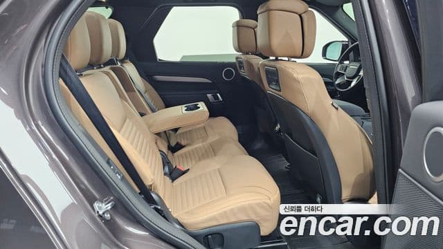 Land Rover Discovery 5 D350 Dynamic HSE, 2025 все фото