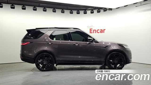 Land Rover Discovery 5 D350 Dynamic HSE, 2025 6