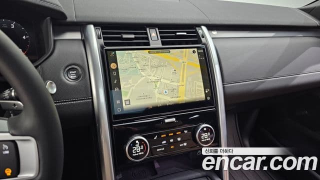 Land Rover Discovery 5 D350 Dynamic HSE, 2025 14