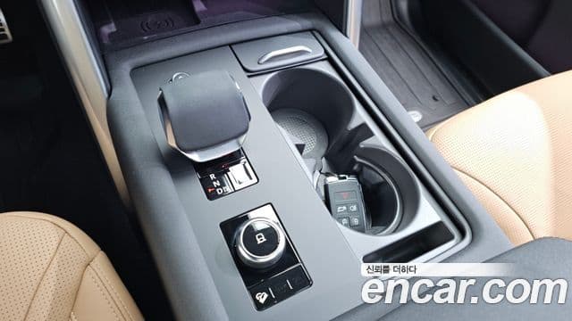 Land Rover Discovery 5 D350 Dynamic HSE, 2025 18