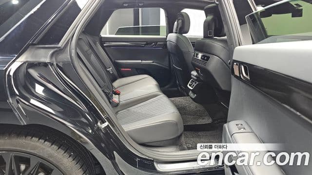 Hyundai Grandeur (GN7) Calligraphy, 2025 12