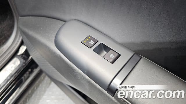 Hyundai Grandeur (GN7) Calligraphy, 2025 18